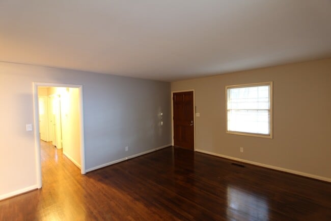 Building Photo - Great House with Fresh New Updates!!  Bett...