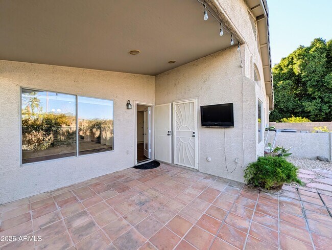 Building Photo - 11134 W Windsor Ave