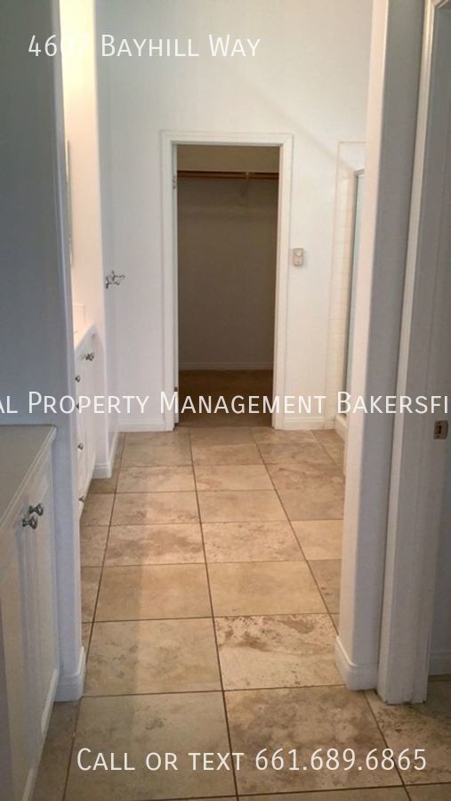 Building Photo - 4607 Bayhill Way