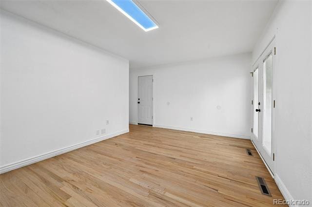 Building Photo - 309 Redwood Dr