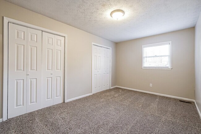 Building Photo - 4928 Spirit Ct SW