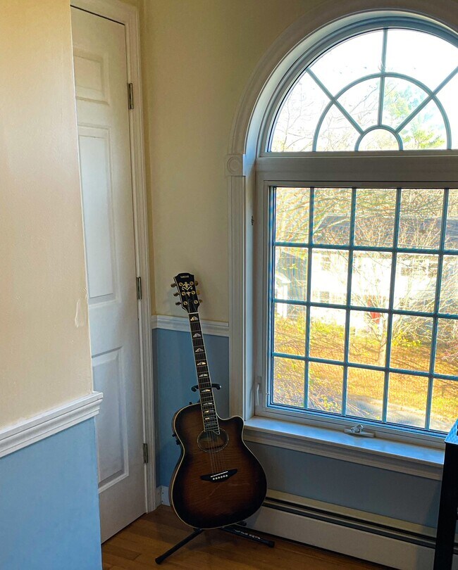 Building Photo - 125 Ridgeview Dr