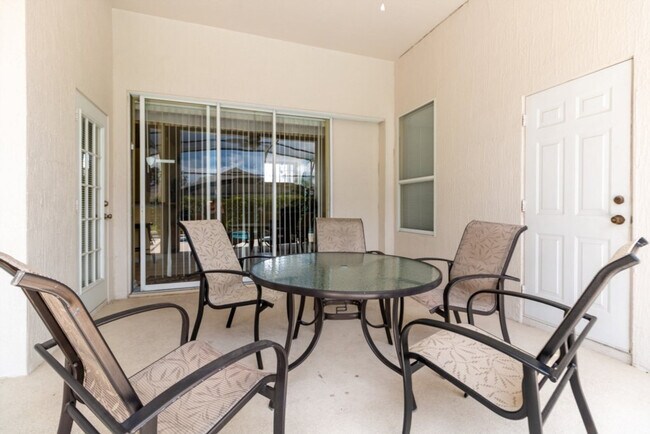 Building Photo - 8171 Fan Palm Way