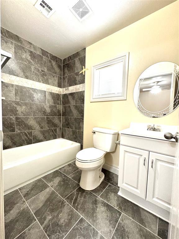 Building Photo - 1101 W Wilshire Blvd