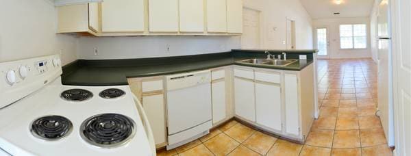 Interior Photo - The Cottages at Glenda