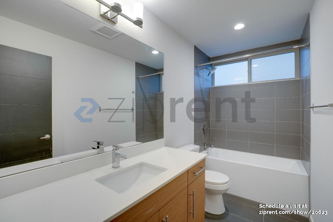 Building Photo - 4813 Delridge Wy SW