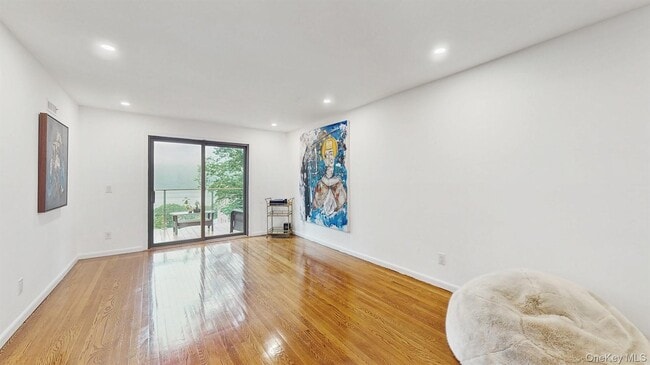 Building Photo - 17 Arthur Pl