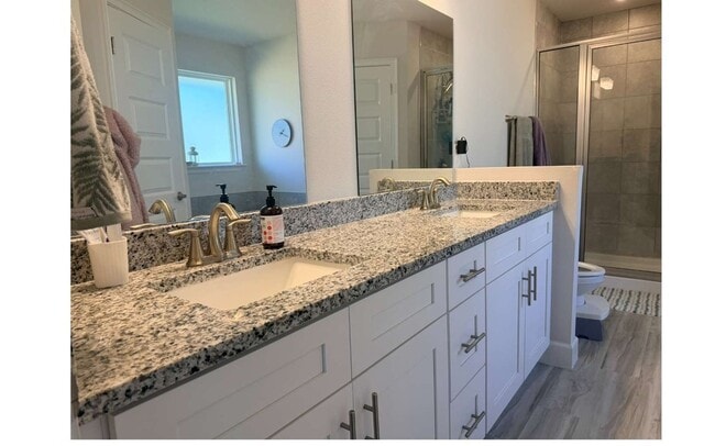 Building Photo - 297 SW Silverpalm Dr