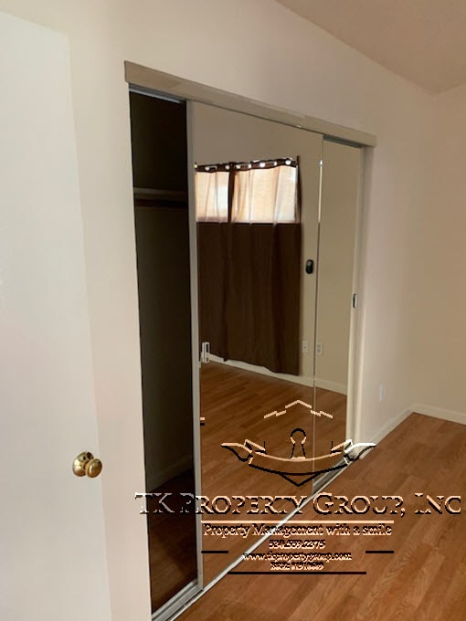 Building Photo - 1335 Oak Ridge Dr