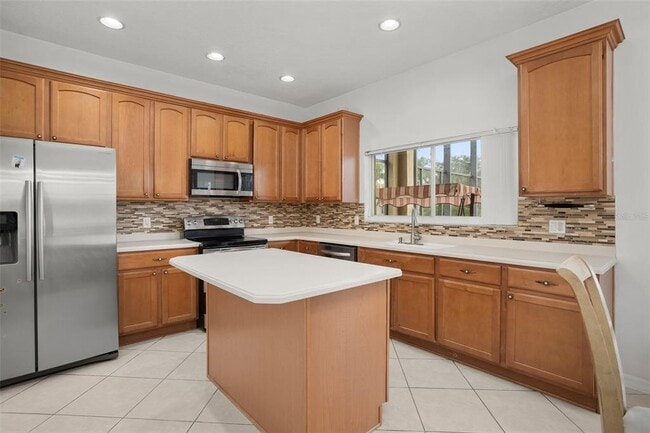 Building Photo - 9727 Mountain Lake Dr
