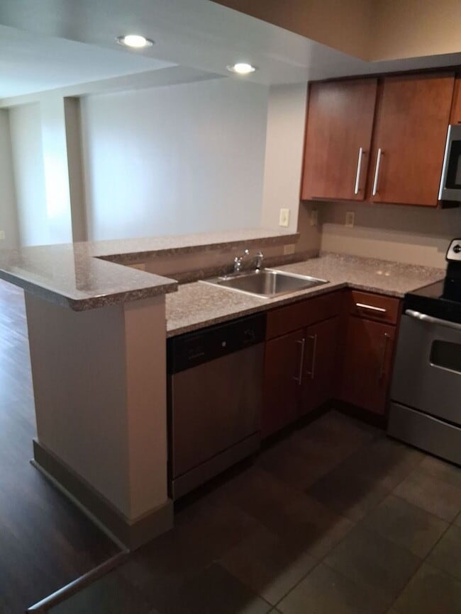 Building Photo - NEW LISTING at LAKE PLAZA! Available for FALL 2026; rent includes use of one parking space