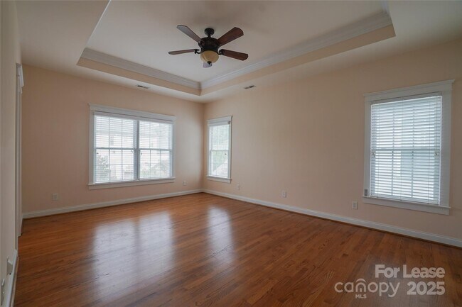 Building Photo - 12637 Doster Ave