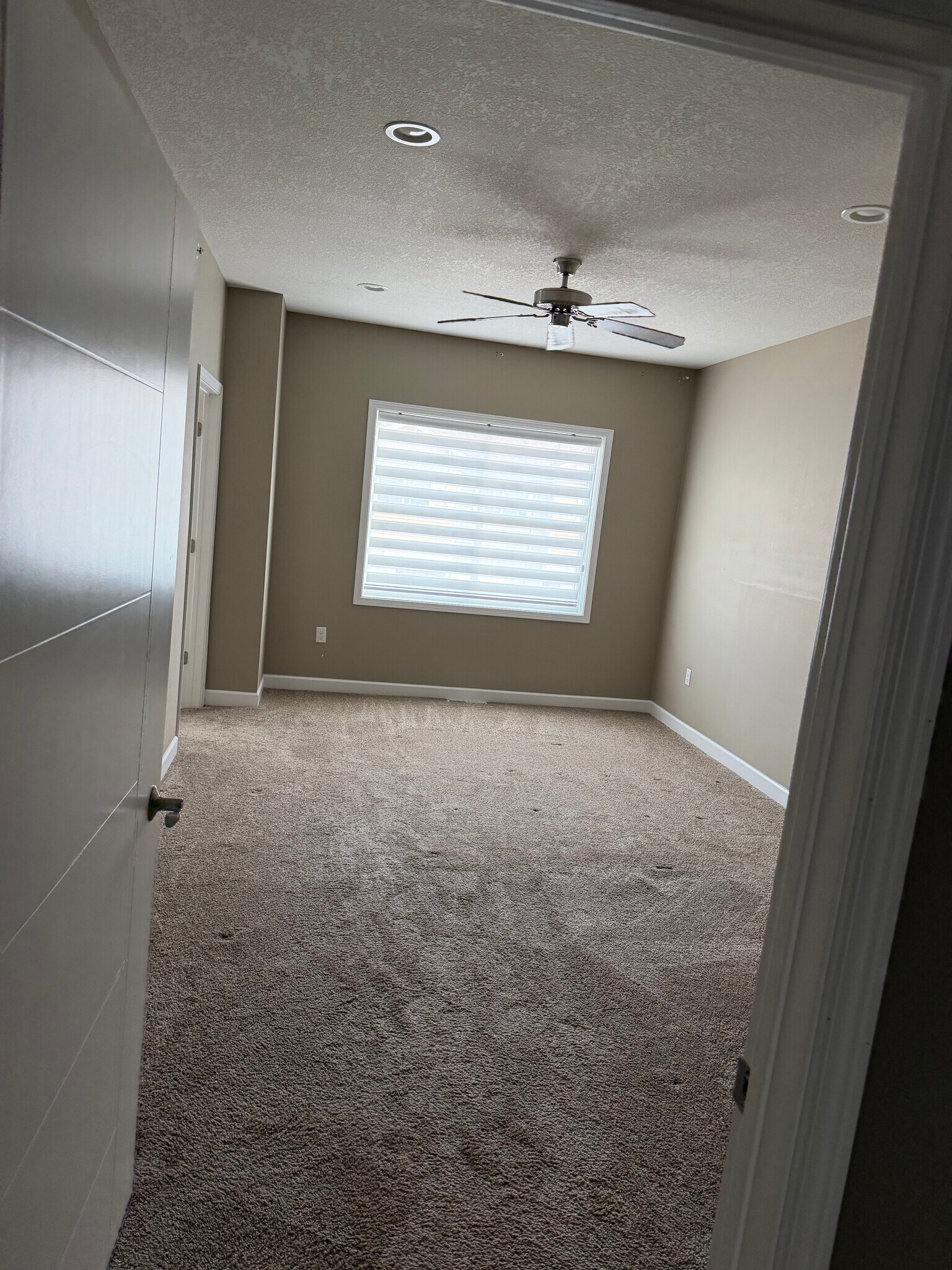 Building Photo - 3037 Bluestem Trl