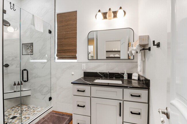 Building Photo - 79185 Montego Bay Dr