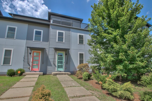 Building Photo - 1617 Straightway Ave