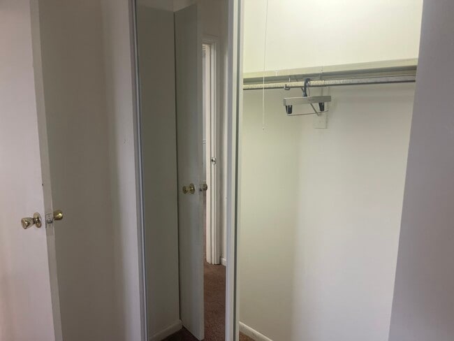 Building Photo - 10445 Austin Ave