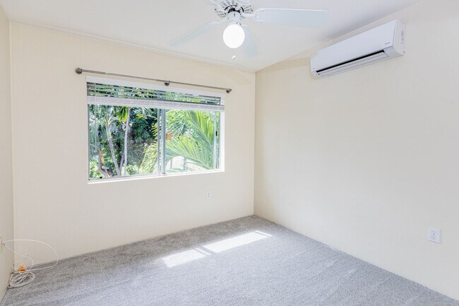 Building Photo - Charming 3 Bedroom, 2.5 Bath Condo in Ko Olina Fairways(Golf Course View)