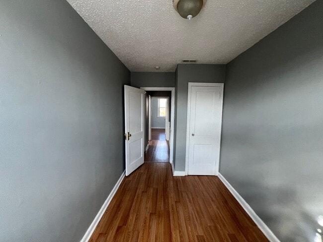 Building Photo - 6741 Horrocks St