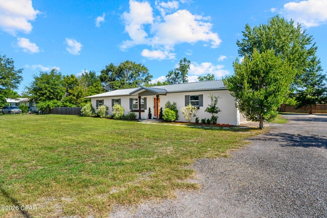 Building Photo - 2205 Game Farm Rd