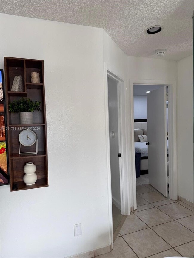 Building Photo - 1041 SW 111th Ave