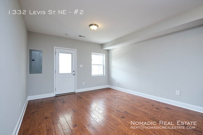Building Photo - 1332 Levis St NE
