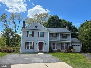 Building Photo - 11 Noblewood Ct