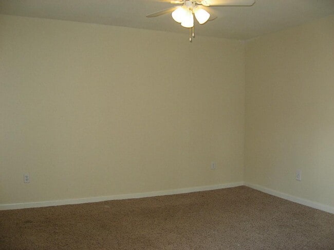 Building Photo - 13629 Wigginsville Rd