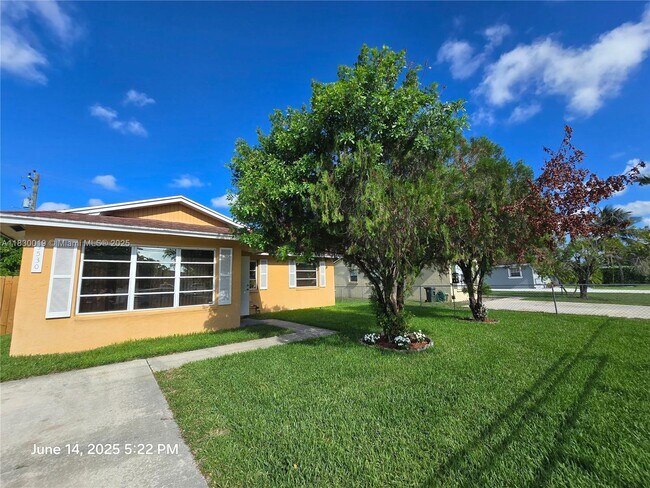 Building Photo - 3530 S 55th Ave