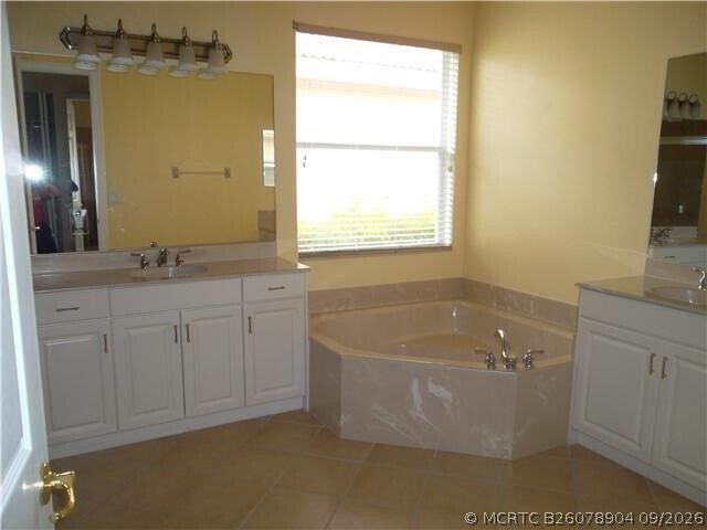 Building Photo - 5091 SW 173rd Ave