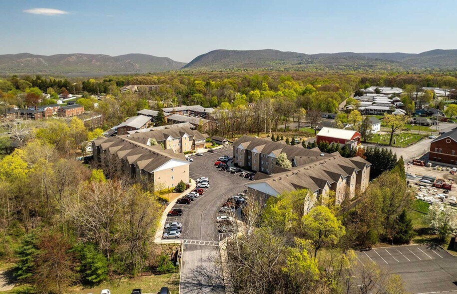 Primary Photo - New Windsor Senior Housing