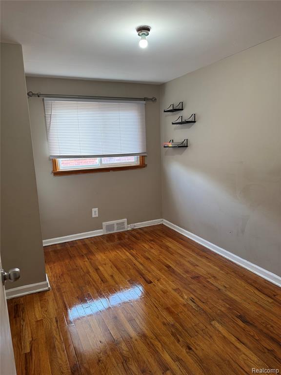 Building Photo - 1818 N Center St