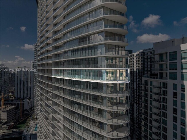 Building Photo - 300 Biscayne Blvd Way