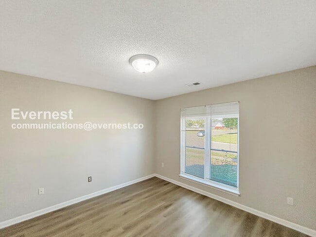 Building Photo - 1649 Central Trails Dr