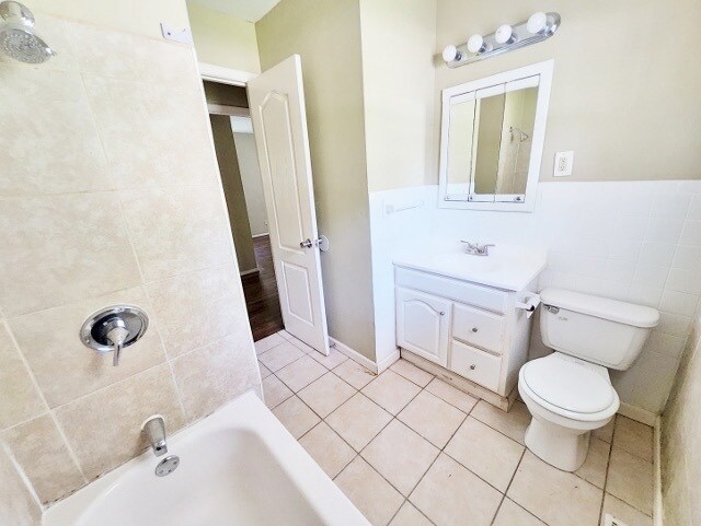 Building Photo - 6006 E 96th St