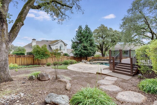 Building Photo - Stunning Folsom Split-Level Home with Pool & 3-Car Garage in Quiet Cul-De-Sac