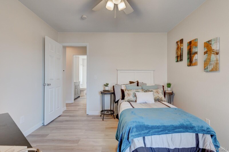 Building Photo - 2065 S Ivory St