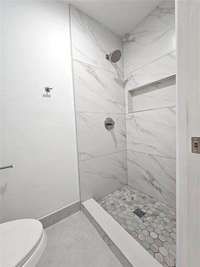 Building Photo - 9557 NW 2nd Pl