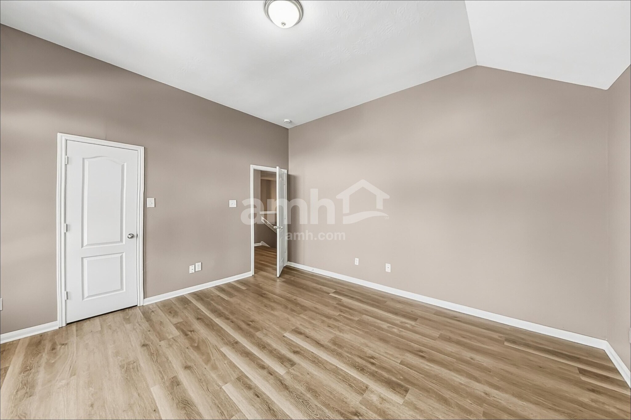 Building Photo - 2012 Haven Springs Ln