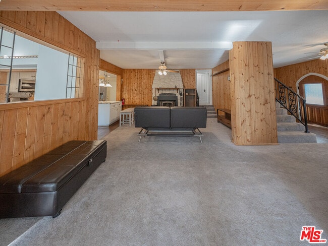 Building Photo - 233 Corona Cir