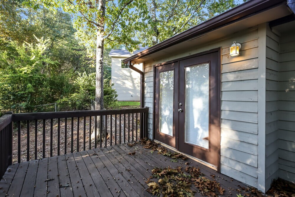 Building Photo - 5710 Deerfield Pl