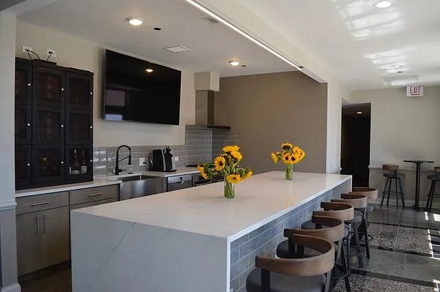 Building Photo - 530 N Lake Shore Dr