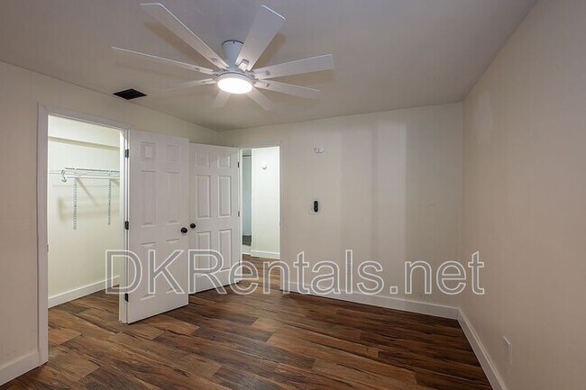 Building Photo - 3536 Kennesaw Station Dr