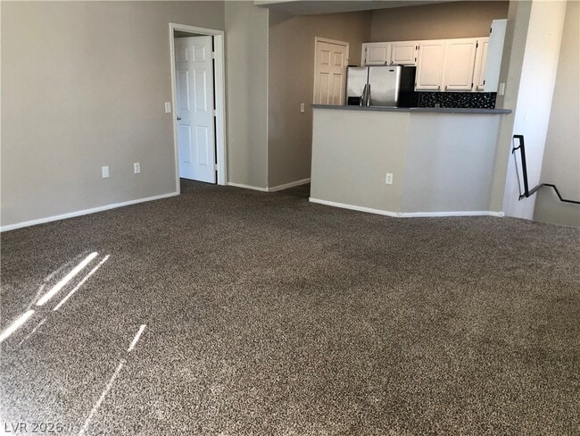 Building Photo - 8555 W Russell Rd