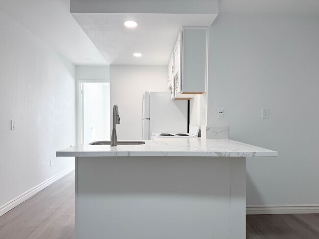 Interior Photo - University Place
