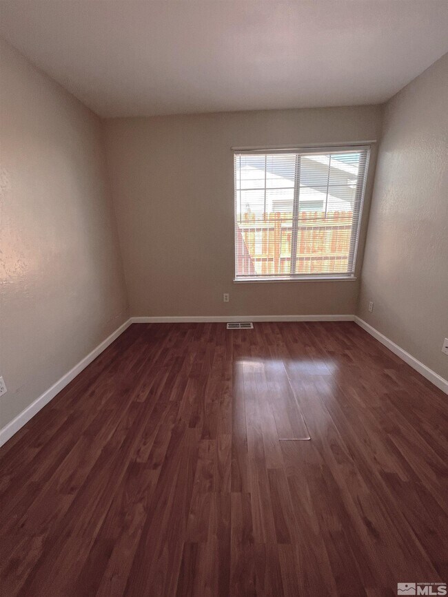 Building Photo - 1066 Palmwood Dr