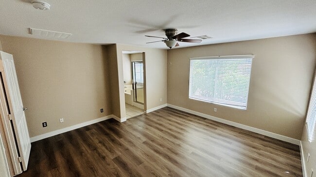 Building Photo - 9321 Dorrell Ln