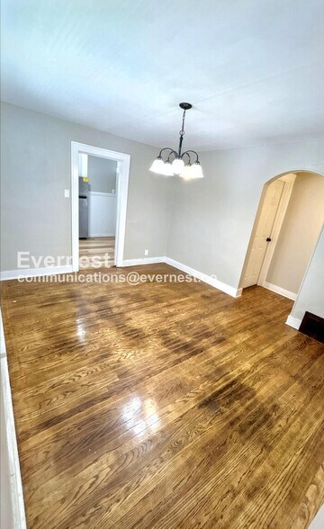 Building Photo - 3864 Marietta Dr