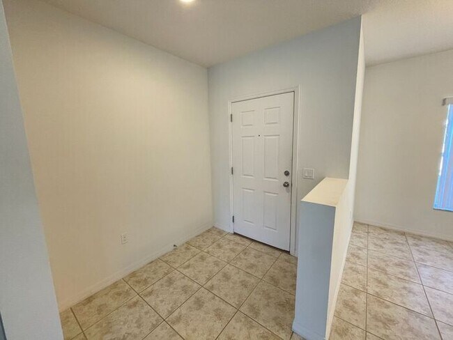 Building Photo - Bella Pointe-3641 Sail Harbor Dr Kissimmee...