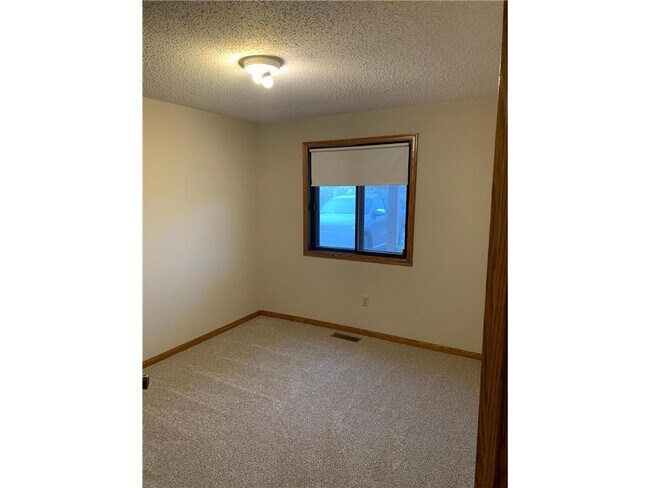 Building Photo - 1625 Stieger Lake Ln