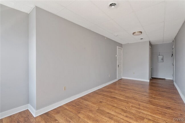 Building Photo - 319 N Salina St